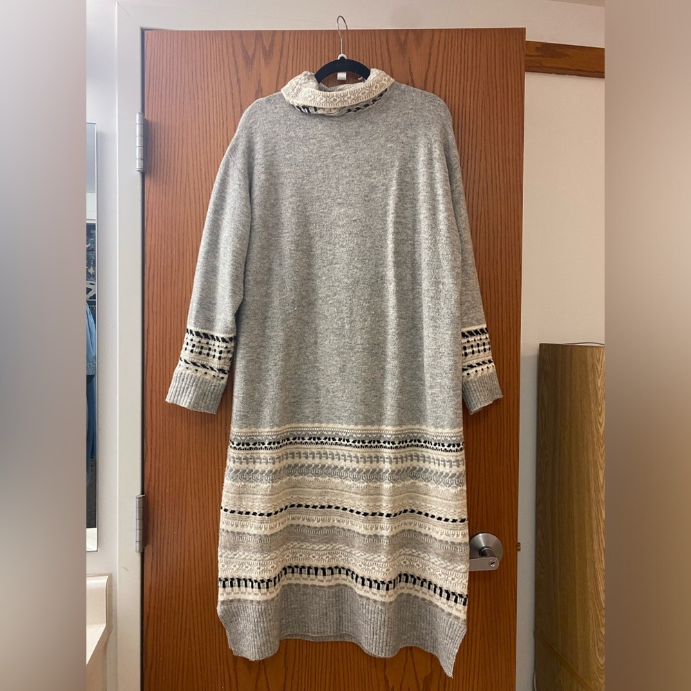 Cozy Gray Knit Sweater Dress with Patterned Trim